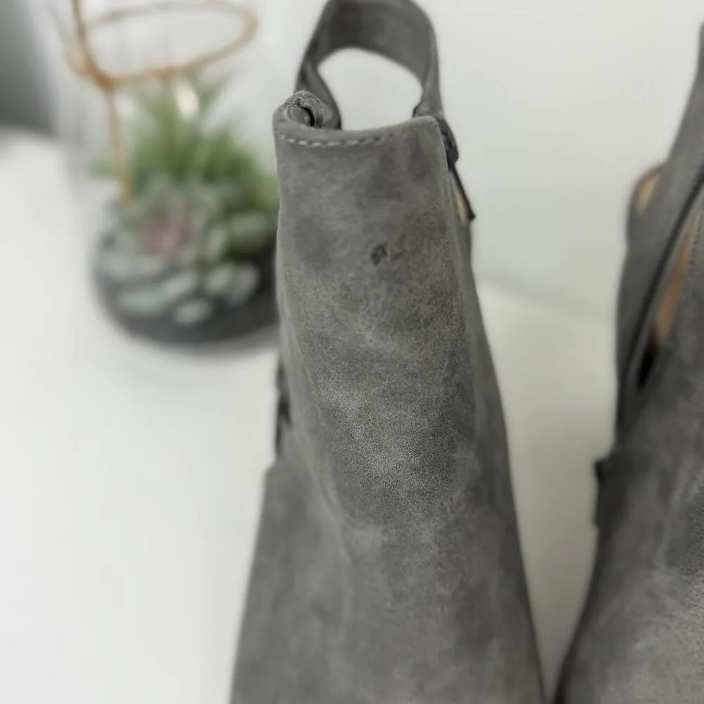 Cute Womens Shoes Size 8.5 Gray - Image 4