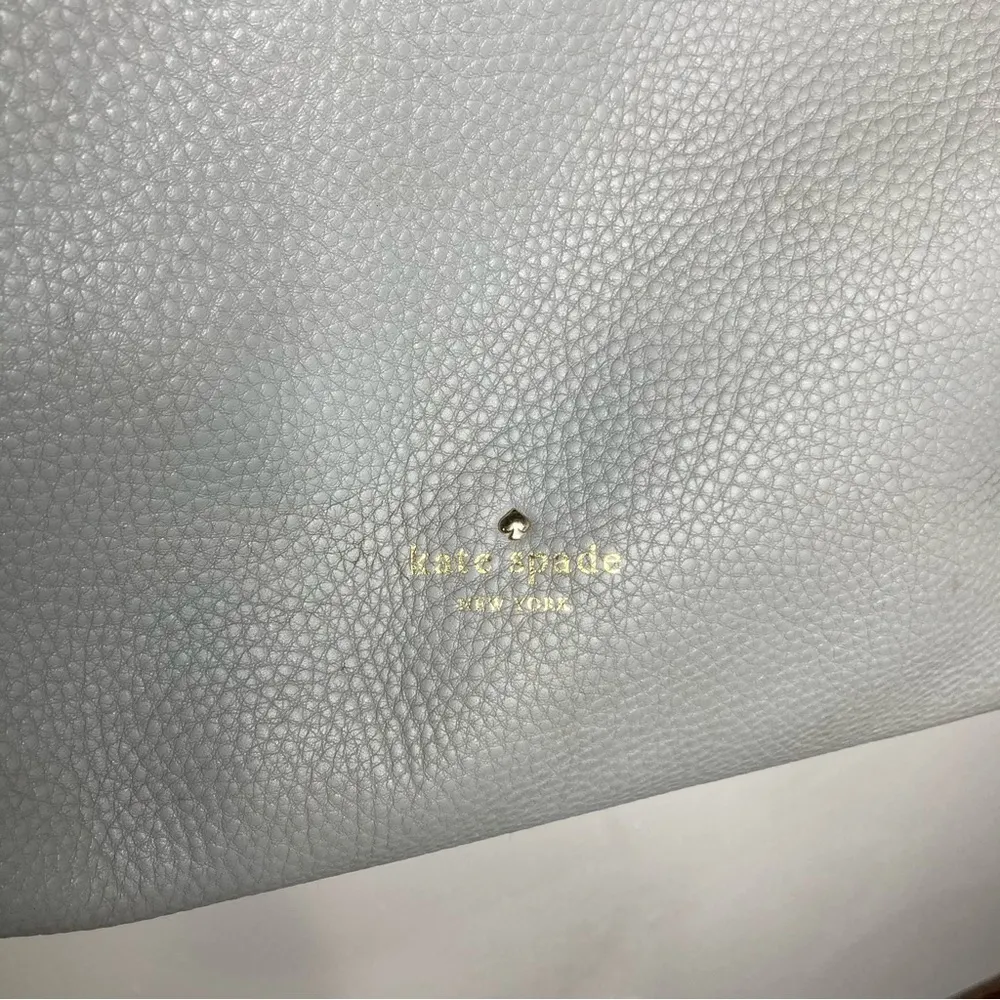 Kate Spade crossbody shoulder bag pebbled leather gray medium‎ - Image 4