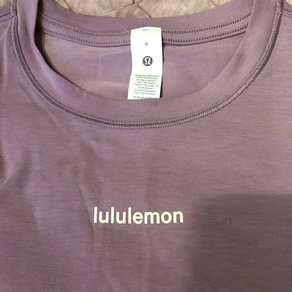 Lulu lemon 🍋 muscle tee with front logo - Image 2