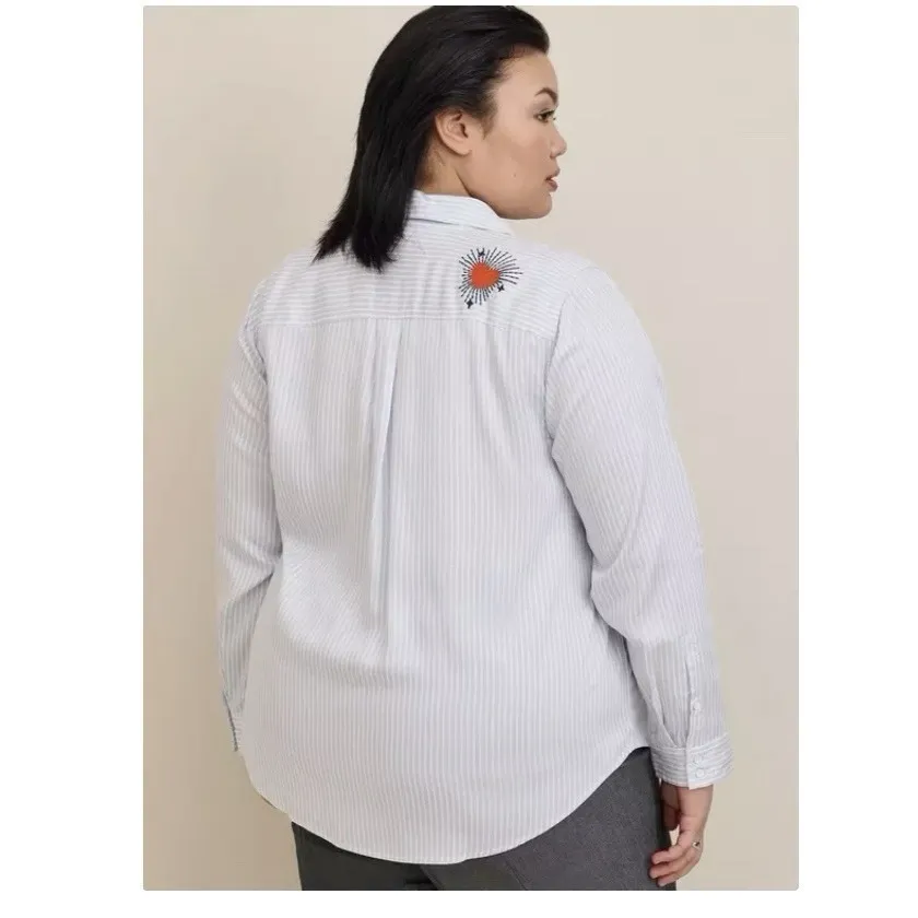 Torrid Lizzie Blue Striped Embroidered Twill Button Up Long Sleeve Shirt Size 2X - Image 4