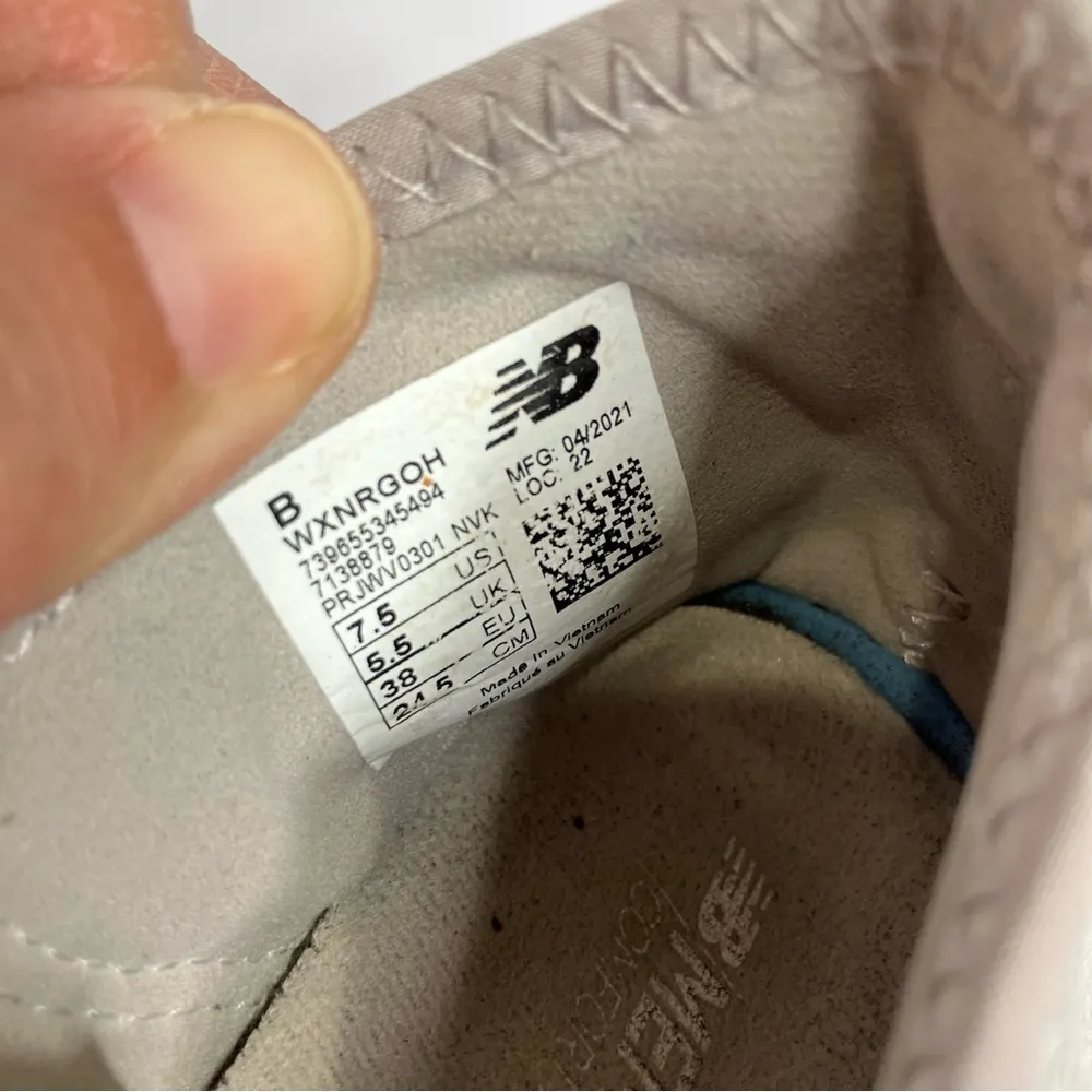 New Balance fuelcore nergize V1 sneaker light gray women’s size 7.5‎ casual - Image 8