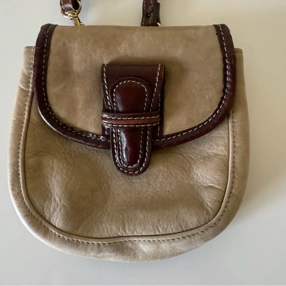 Tignanello Mini Crossbody Leather Purse Bag Handbag Classic Beige Brown Tan - Image 3