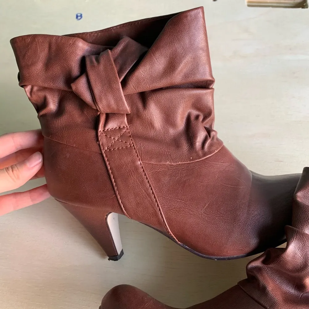 Brown Bow Tie Faux Leather Ankle Booties Heels Size 6 - Image 4