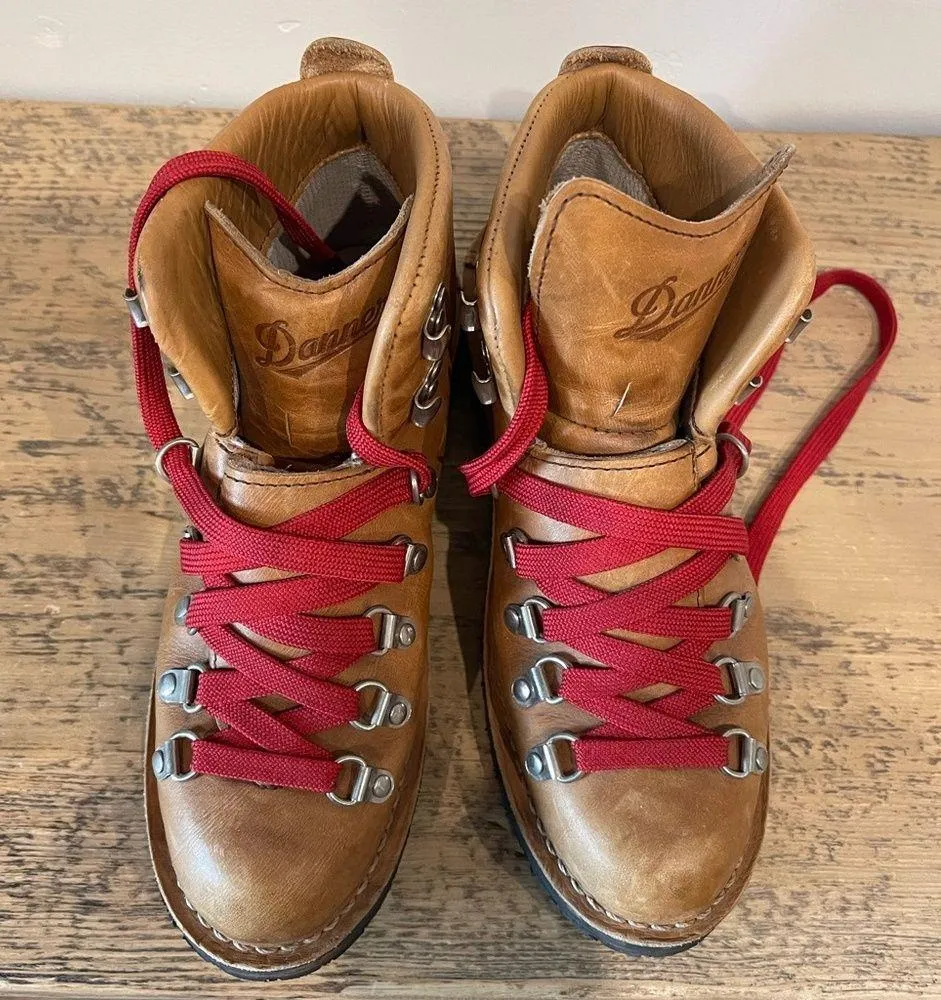 DANNER HIKING BOOTS Tan Size 7.5 - Image 9