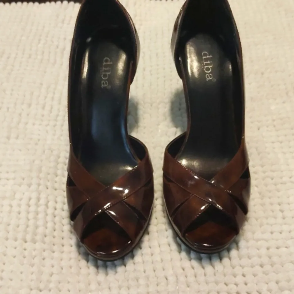 DIBA East Patent Cutout Open Side Pump Heels~Brown Gold Hues ~Size 9B EUC #CL - Image 3