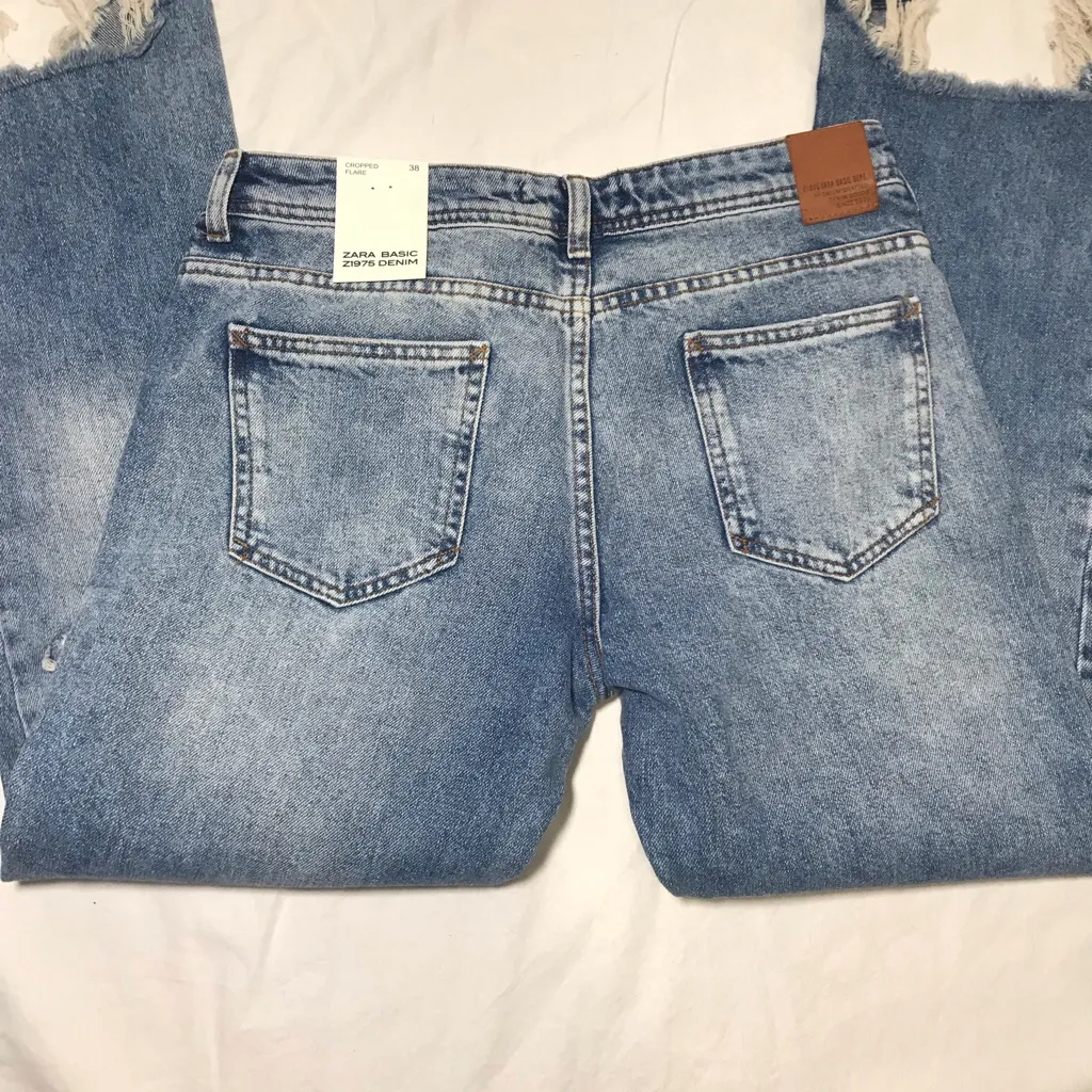 ZARA  Basic Cropped Flare Pants Size 6 - Image 5