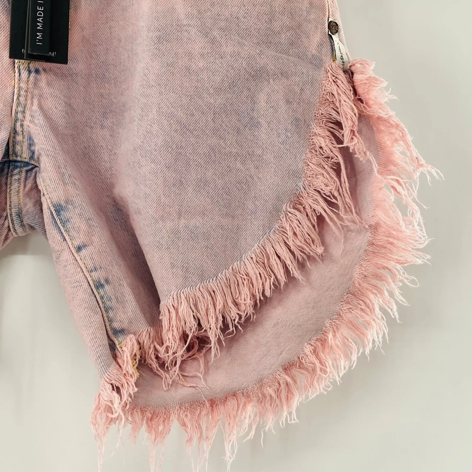 NEW Free people One Teaspoon Frankies Fringe Raw Hem Pink Haze Denim Shorts 26 - Image 6