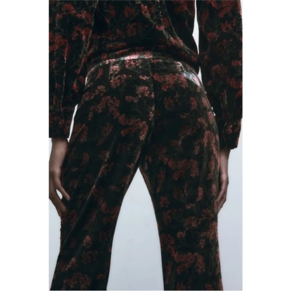 Zara womens small black floral velvet Charlotte pant flared leg dress pants NWT - Image 2