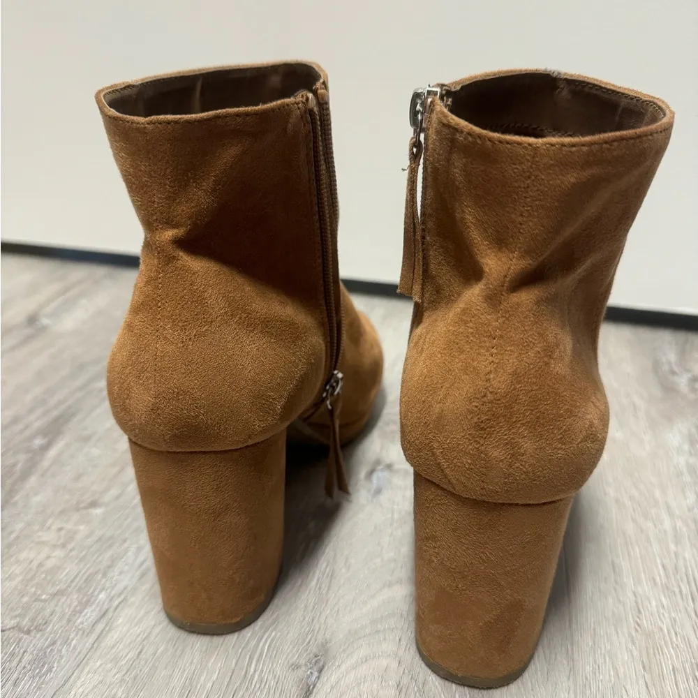 Women’s suede booties - Image 3