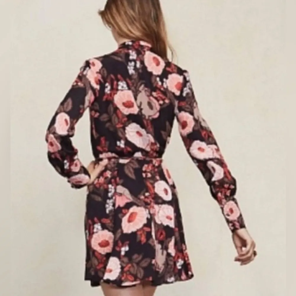Retail $320 Reformation Mallie Floral Wrap Dress Wrap Dress Floral Front Size M - Image 4