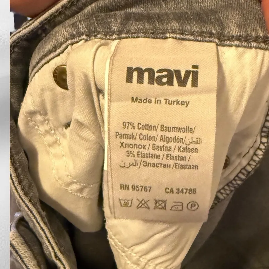 Mavi‎ Emma Slim Boyfriend Gray Jeans Size 33 - Image 9