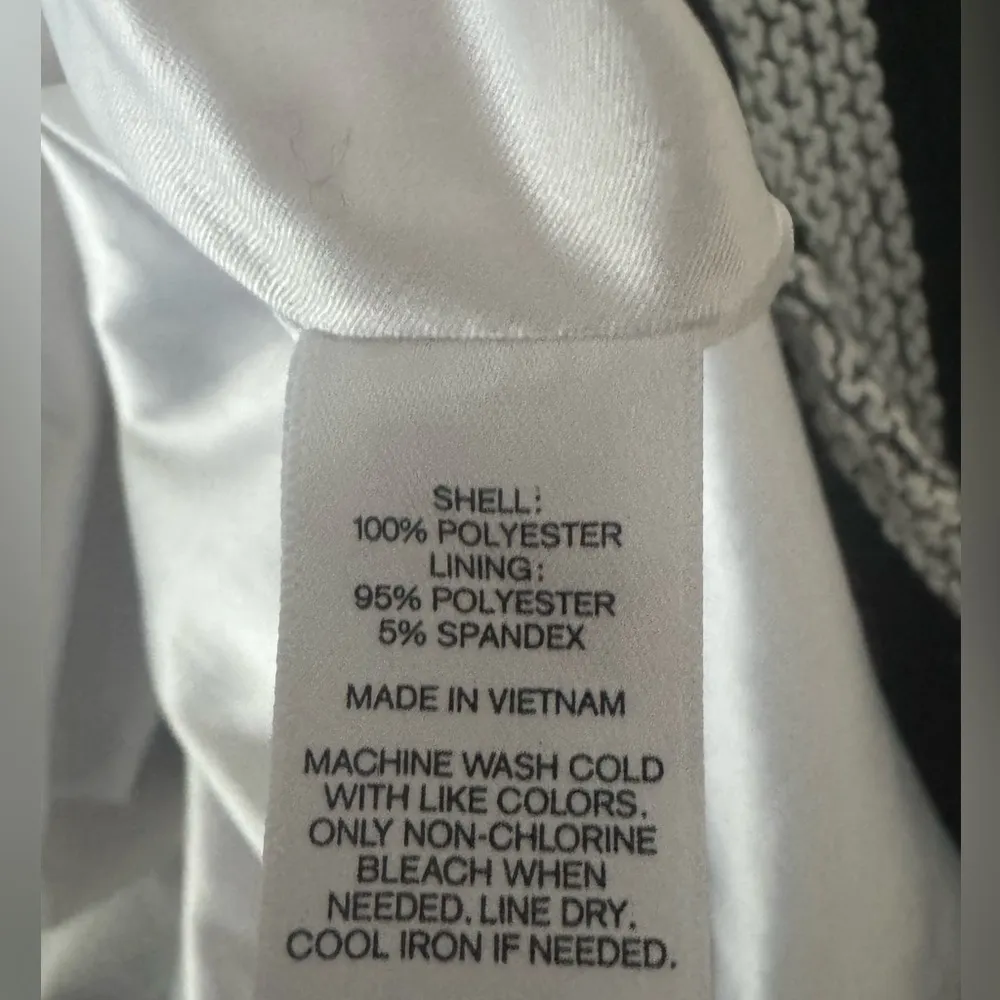 EXPRESS Women’s Sleeveless knit Black & White Striped Fit & Flare Dress 4 - Image 10