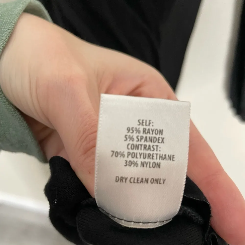 Bailey 44 Black Knit Faux Leather Trim Long Sleeve Dress Medium - Image 4