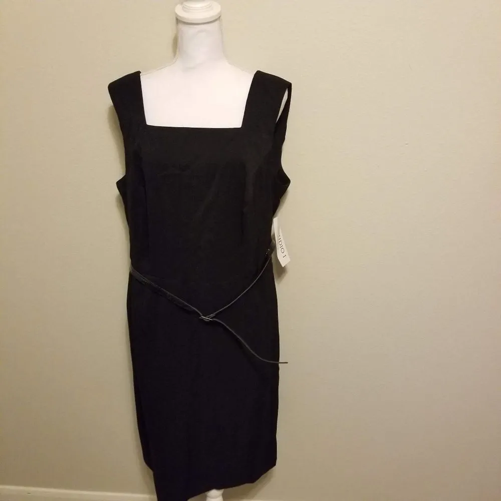 Studio I / 20w / Simple Little Black Dress Size undefined - Image 4