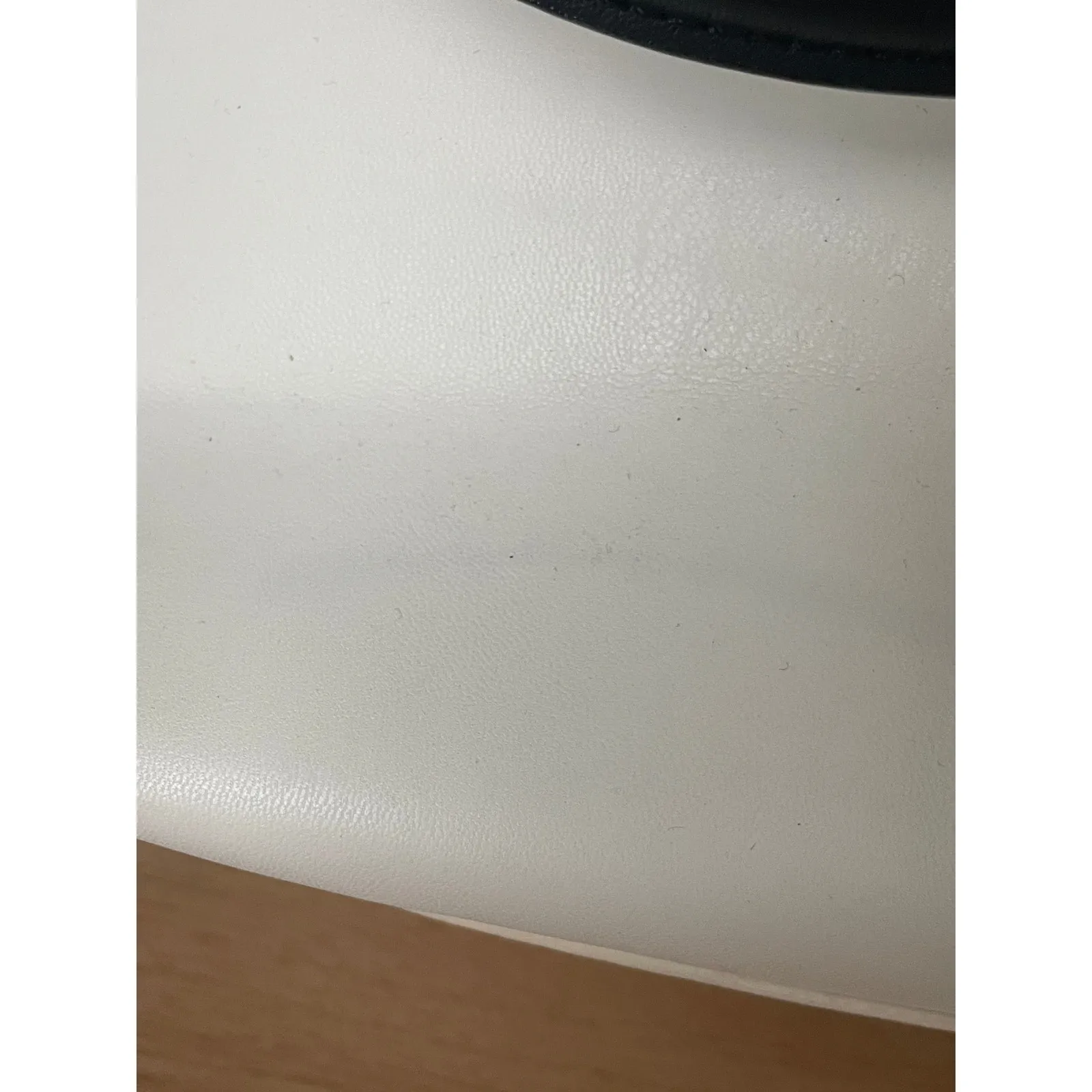 Liz Claiborne Cream Quilted Flap Satchel Bag Black Trim - Image 7