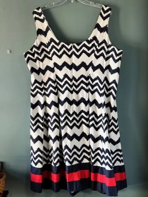 Nine West 18W Navy White Chevron Dress Red Trim Sleeveless Pockets Pleated Bold - Image 6