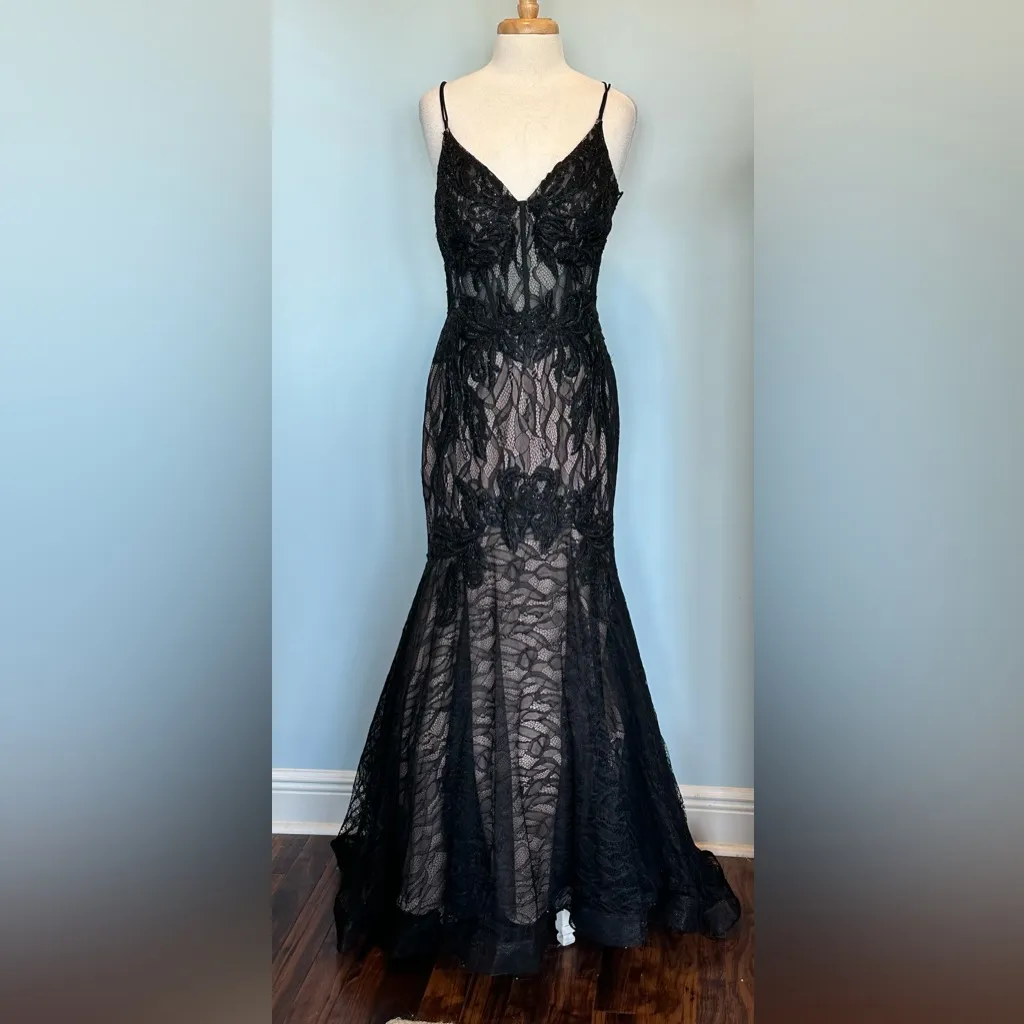 GB Lace up back embroidered lace mermaid sequin formal prom Mardi Gras gown - Image 4