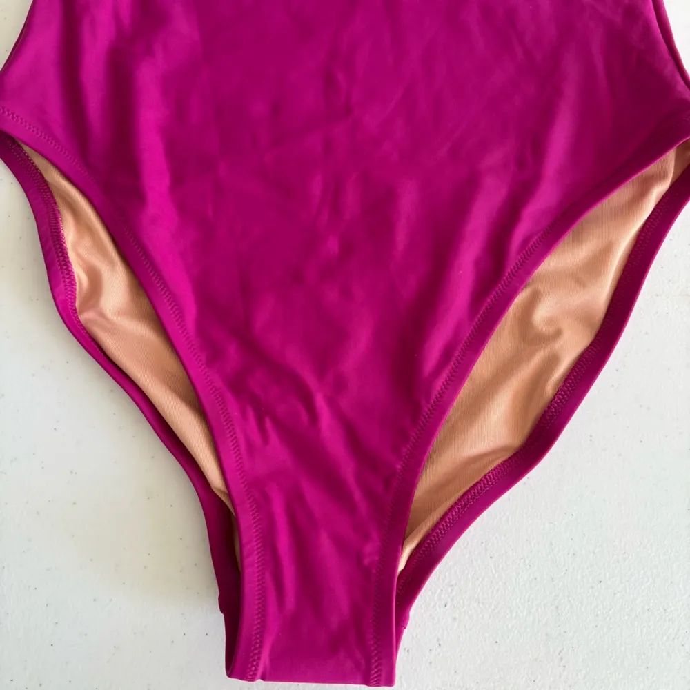 NWT J. Crew Heritage balconette underwire one-piece swimsuit Fuchsia berry 8 - Image 4