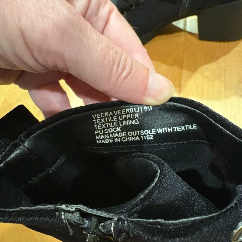 Madden Girl Womens Veera Embellished Velvet Combat Boots sz 9 black - Image 5