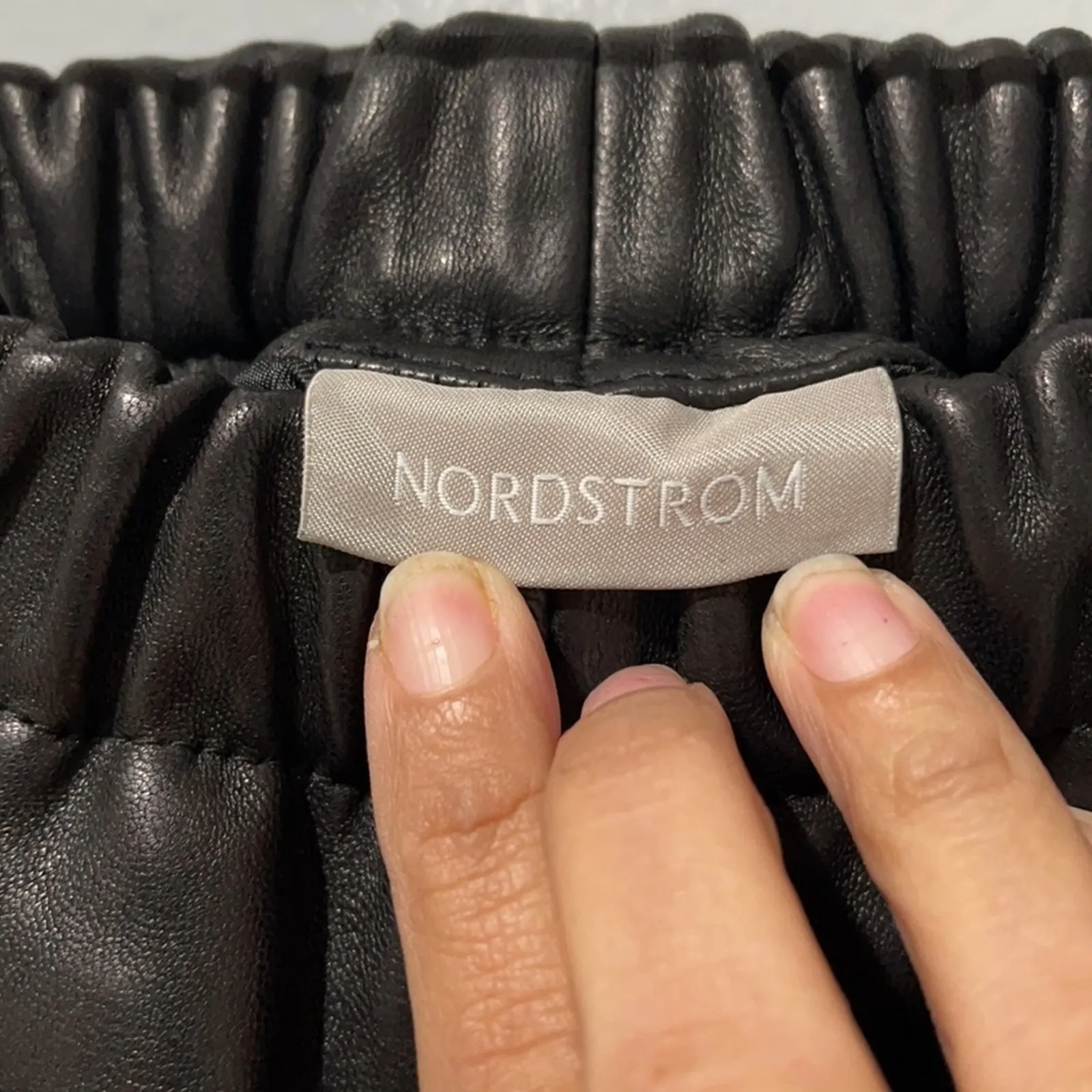 Nordstrom Women's Vintage Leather Pants Date Night Holiday Classic - Image 4