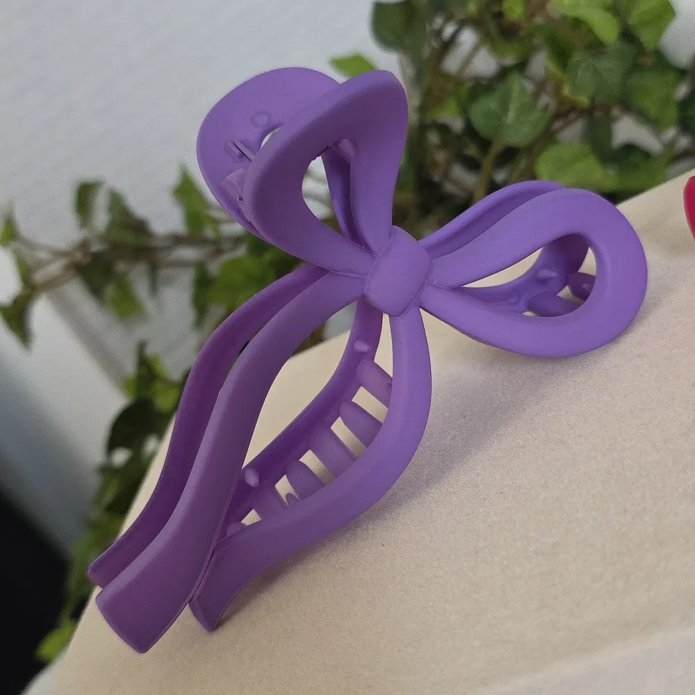 Set of 3 Claw Hair Clips Pink Bow Purple Bow Iridescent Clear Butterfly - Image 2