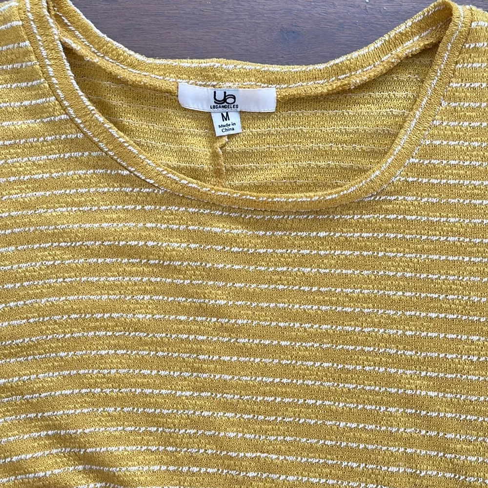 Ya Los Ángeles mustard yellow stripped blouse 3/4 sleeve flowy loose fit thermal - Image 2