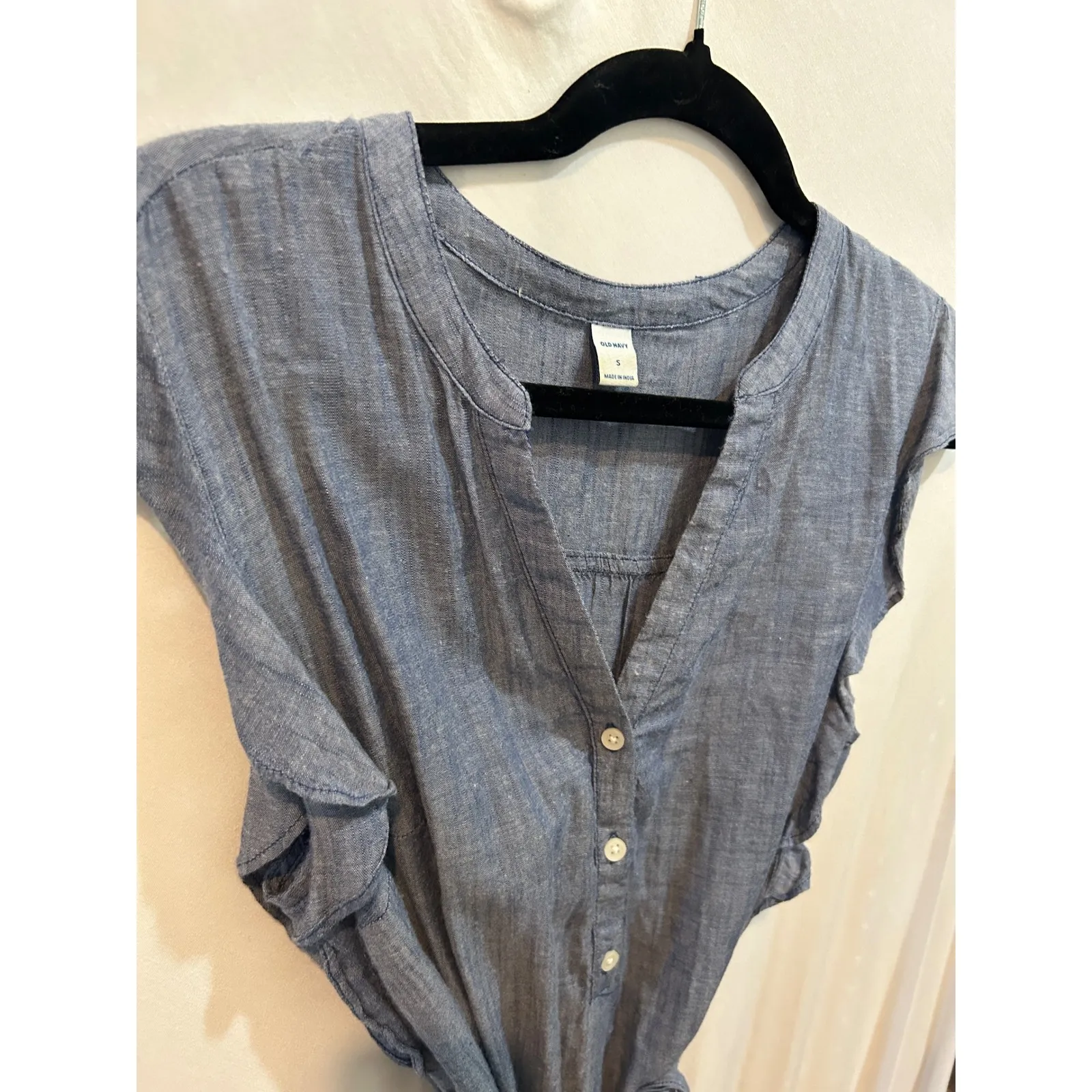 Old Navy Chambray Dress Women's Small Flutter Sleeve‎ Tie Waist V Neck Casual - Image 3