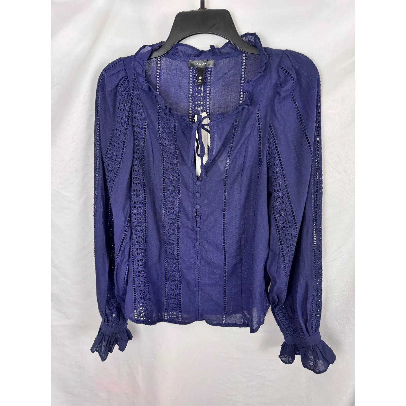 AQUA Eyelet Blouse Ruffle Trim Long Sleeve Navy Blue Top Size S‎ - Image 4