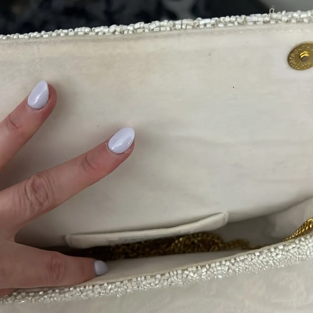 Mrs M beaded clutch island to east side - Image 7