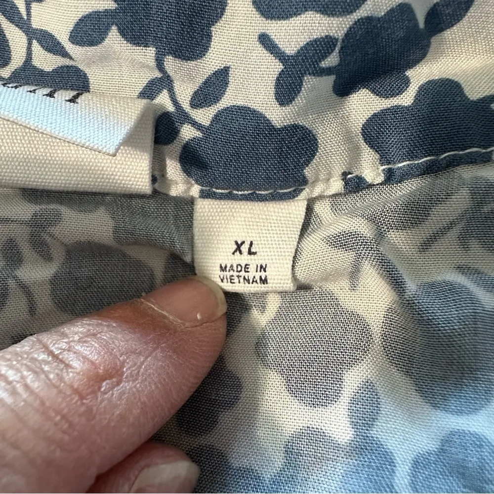 GAP Gray and Blue Short Sleeve Relaxed Blouse - Image 4