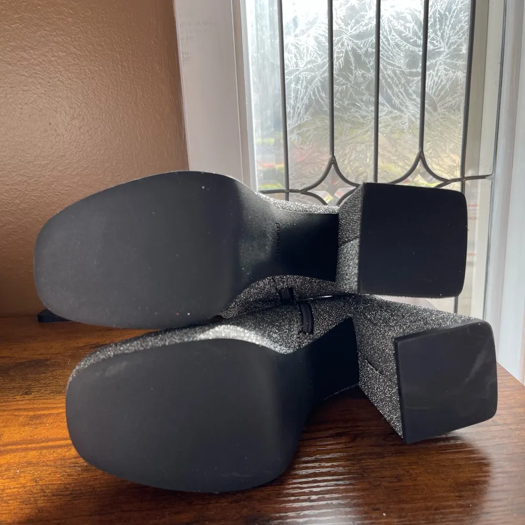 Abound Platform Boots Silver Glitter Platform Boots Steffie size 6.5 - Image 6