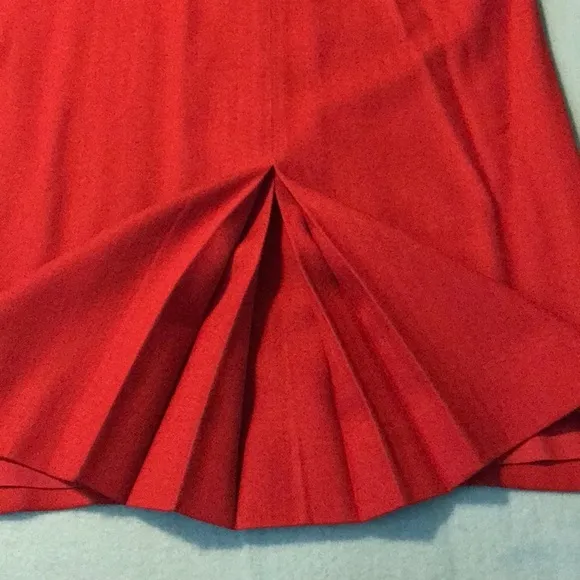 𝅺CHRISTIAN DIOR Rare pleated wool skirt 1964 excellent condition vintage size 8 - Image 2