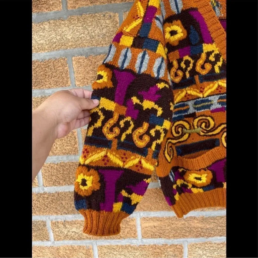 Roberta Freymann Handknitted
Sweater small - Image 2