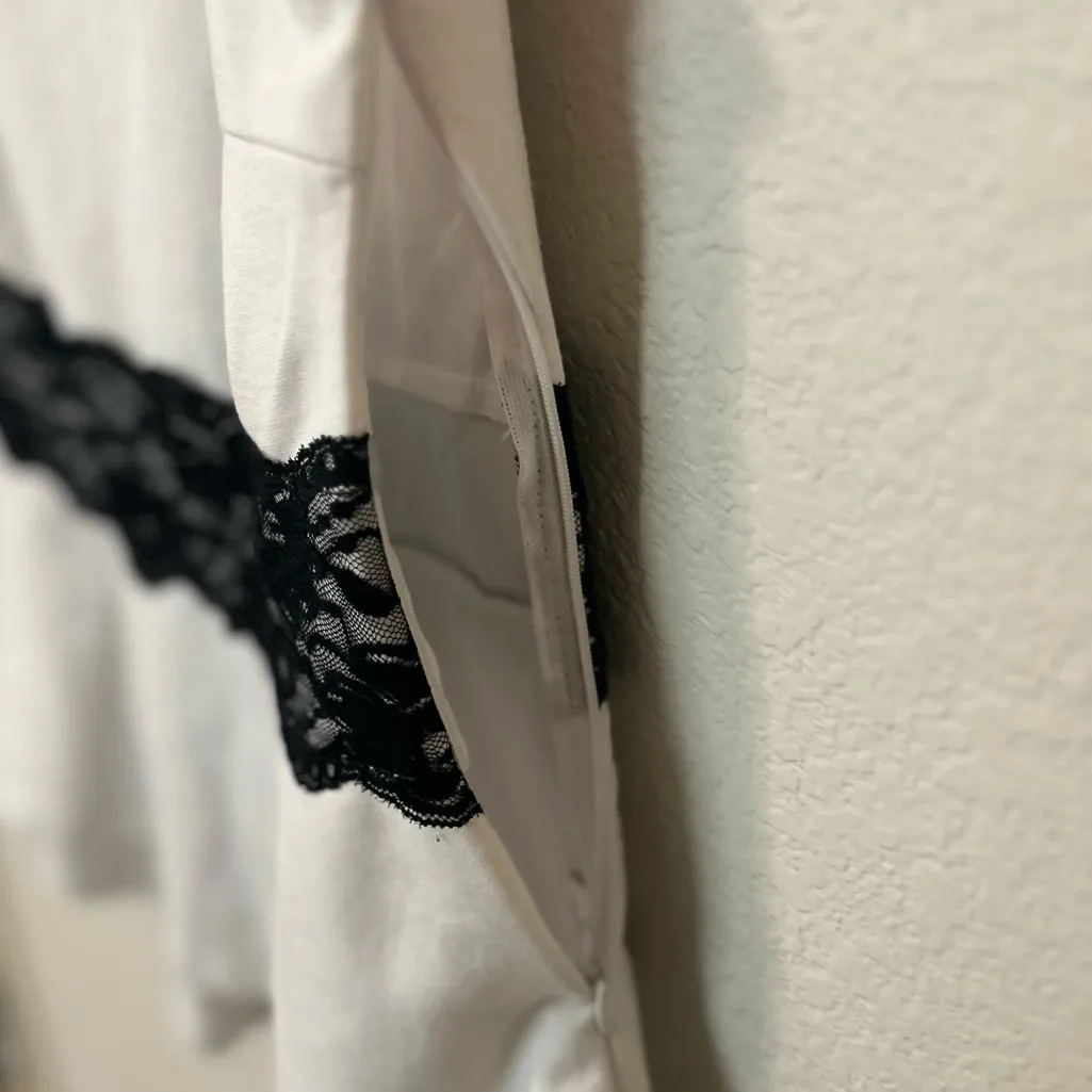New York & Company Black White Lace Peplum Top Size M Side Zip Office Date Night Size M - Image 4