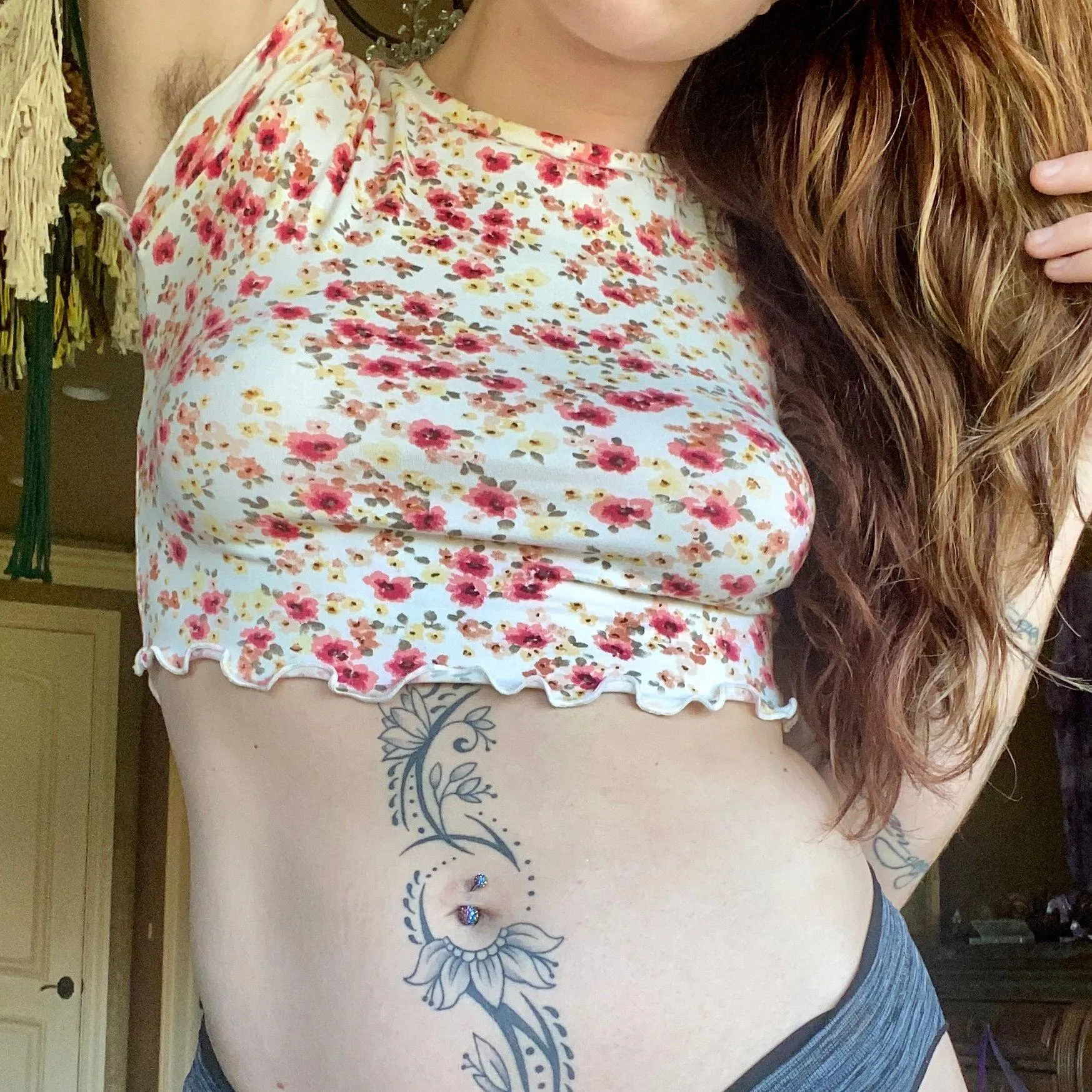 Sexy Lolita Crop Top Unique Small - Image 2