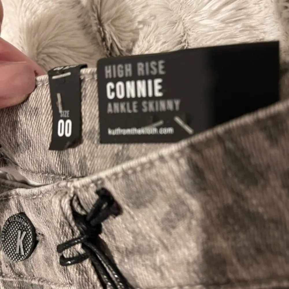 KUT FROM THE CLOTH High Rise Ankle Skinny Grey Charcoal Cutoff Leopard Jeans NWT - Image 11