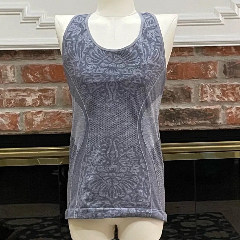 Sport light blue workout athletic top / M / Excellent condition - Image 3
