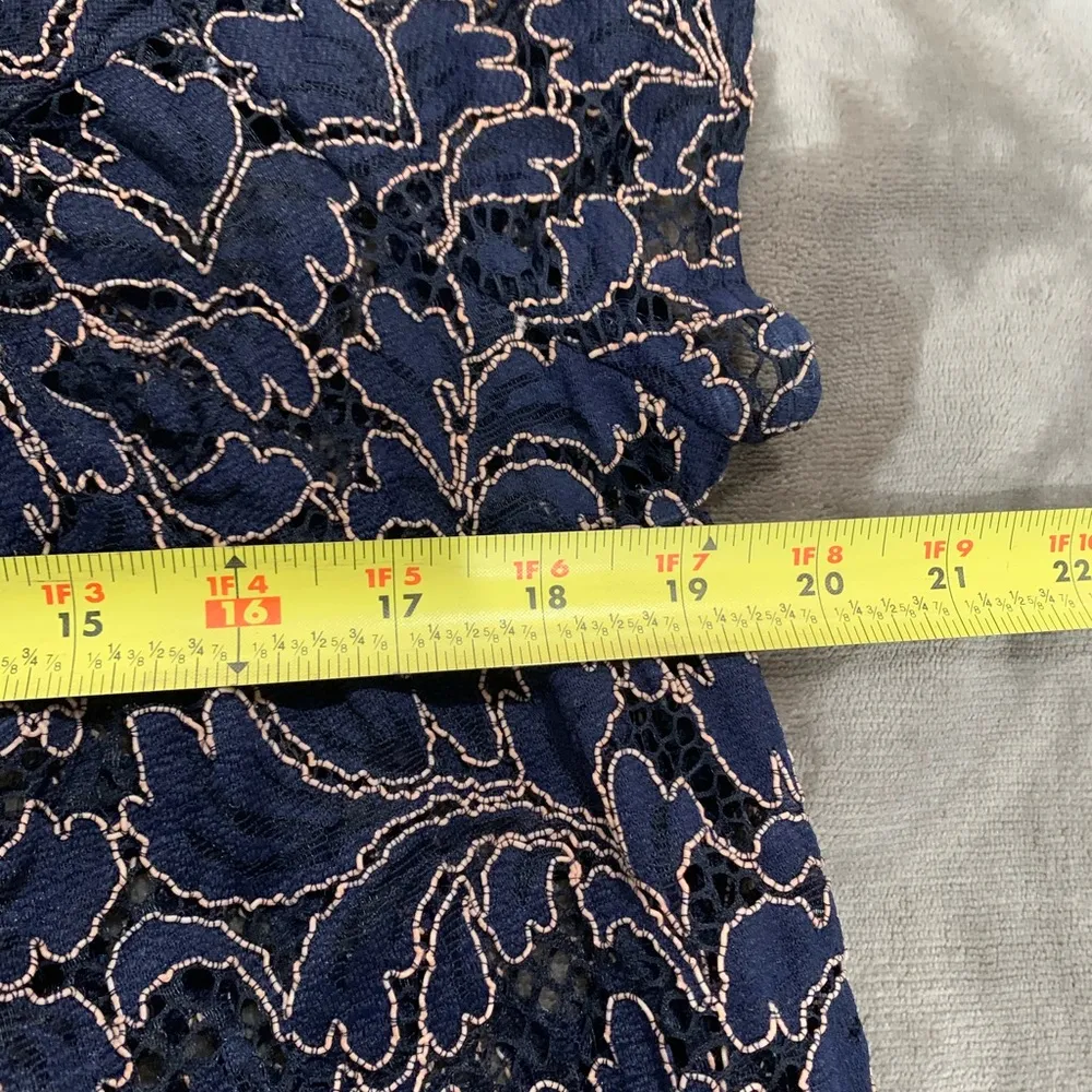 ZARA  basic navy blue lace flowy top size S - Image 4