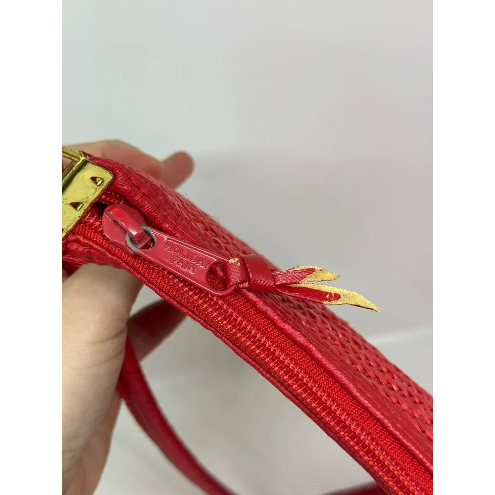 VTG Bob & Alice Women's Red Woven Shoulder Bag Gold Accents & Zipper Closure - Image 5