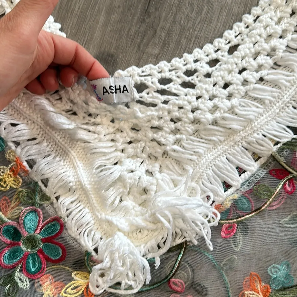 Embroidered + crochet coverup White Size undefined - Image 4