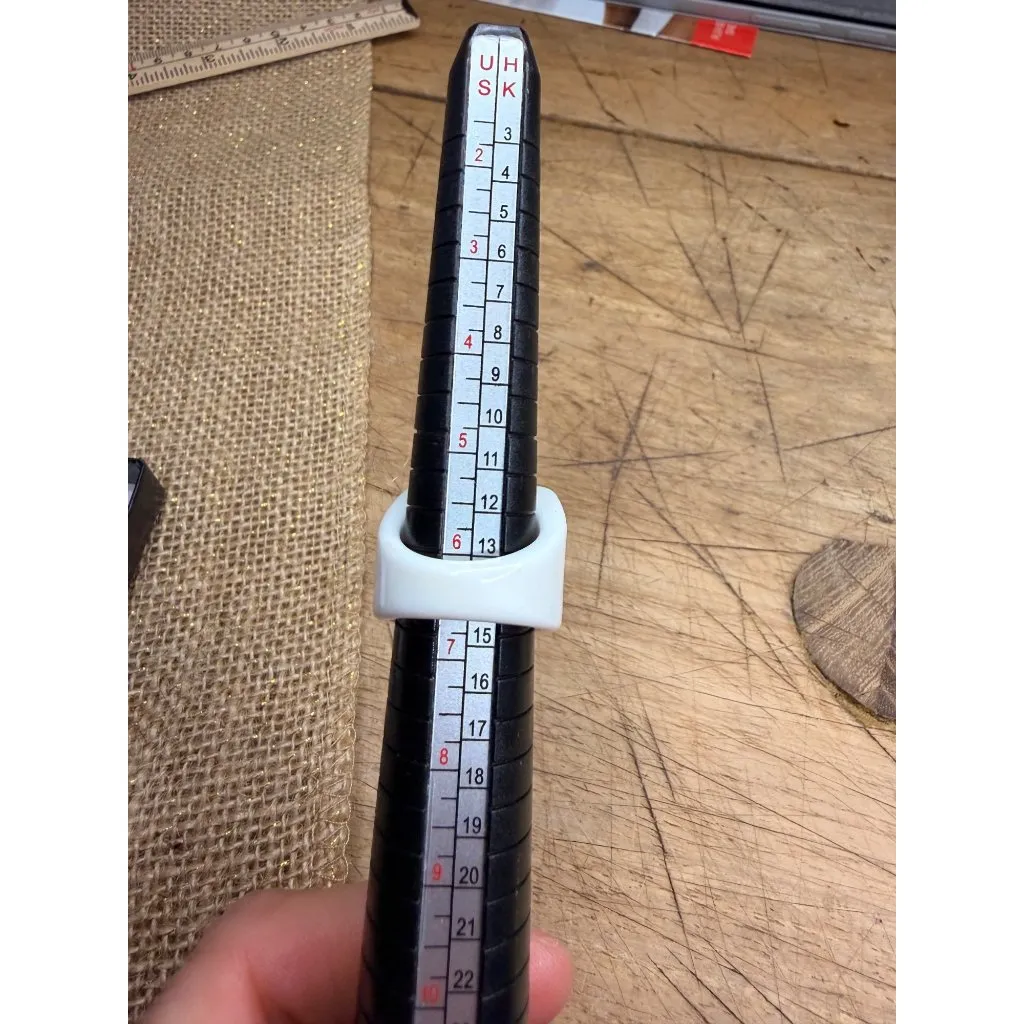 Smith & Co. Jewel Design White Ceramic Ring With Gold - Image 5