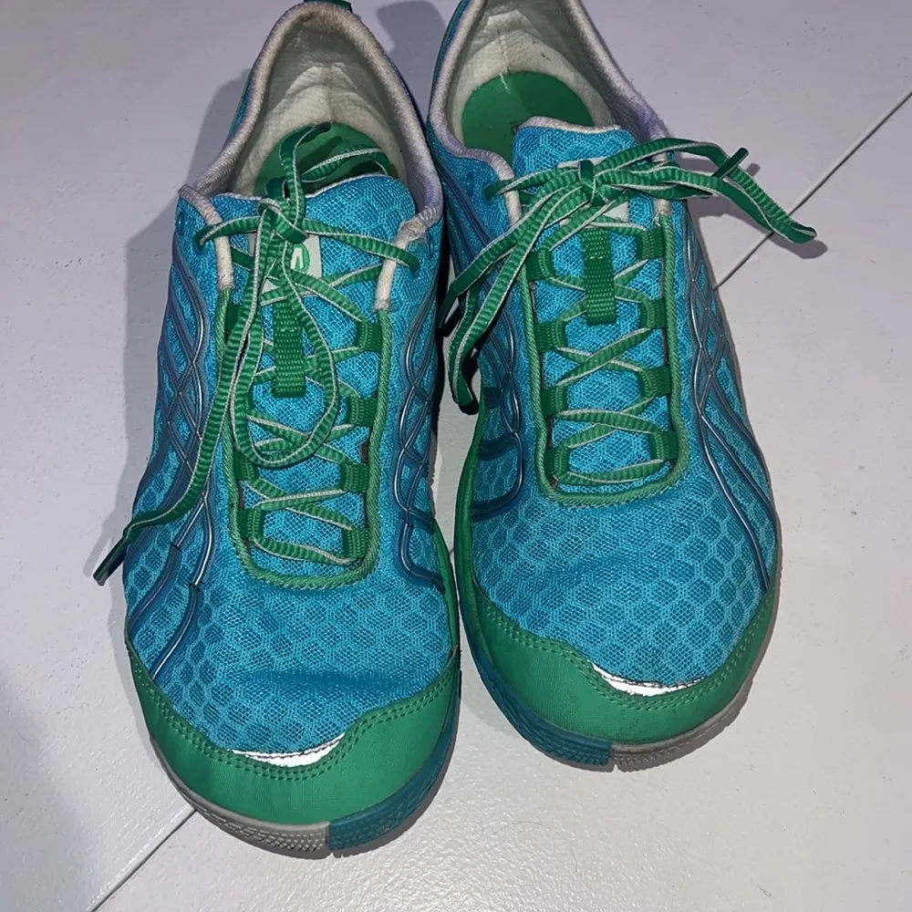 Merrell Turquoise and Lime Running Shoes 9.5 - Image 3