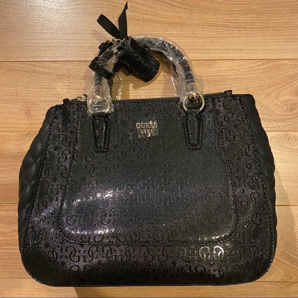 Black guess purse / handbag - Image 2