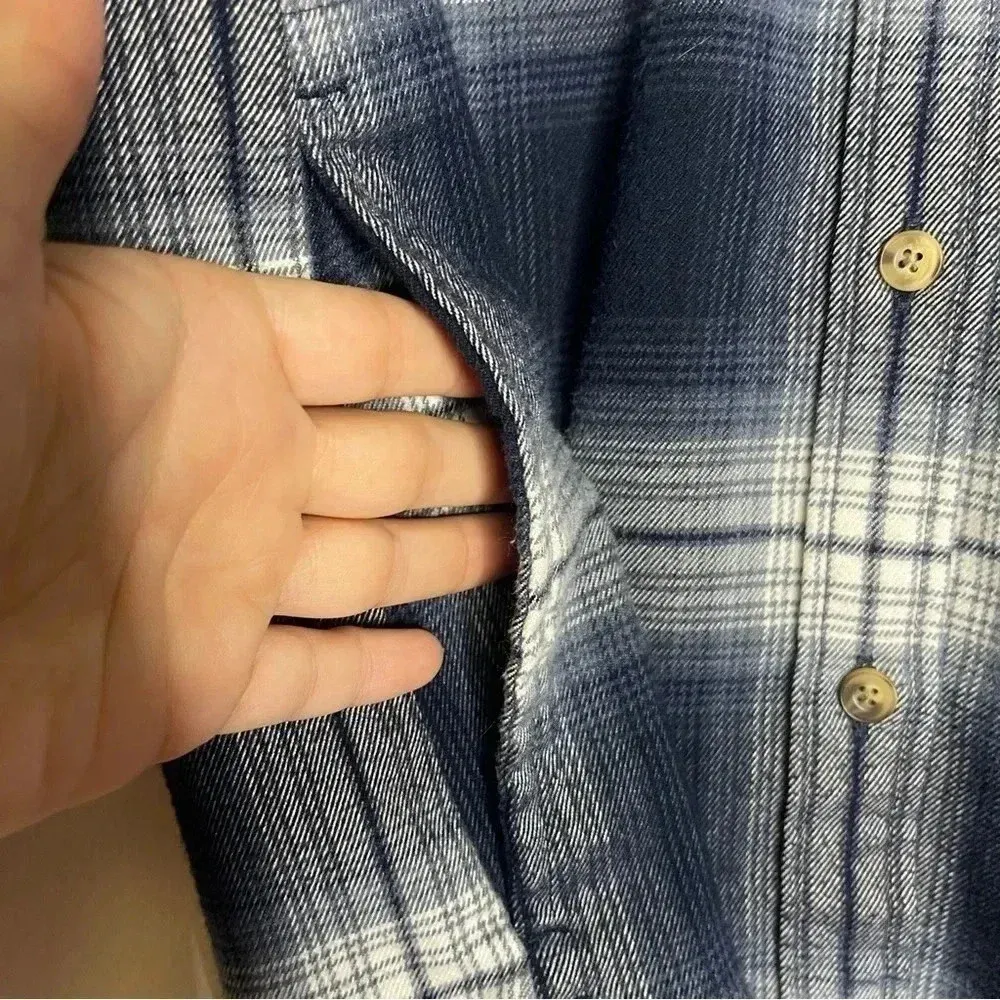 Abercrombie & Fitch Navy Plaid Flannel Women's Oversized Size XS - Image 4