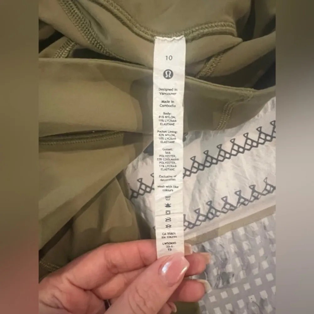 Lululemon Bronze Green Super‎ High-Rise Groove pant, size 10 - Image 6