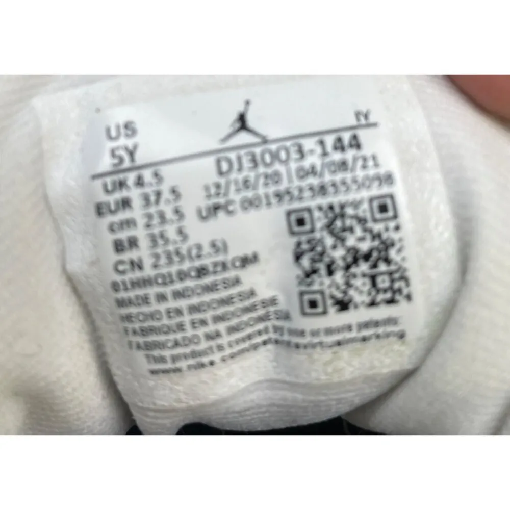 Nike AIr Jordan Obsidian Womens White Blue Sneakers Shoes Size 5Y SKU 6489 - Image 7