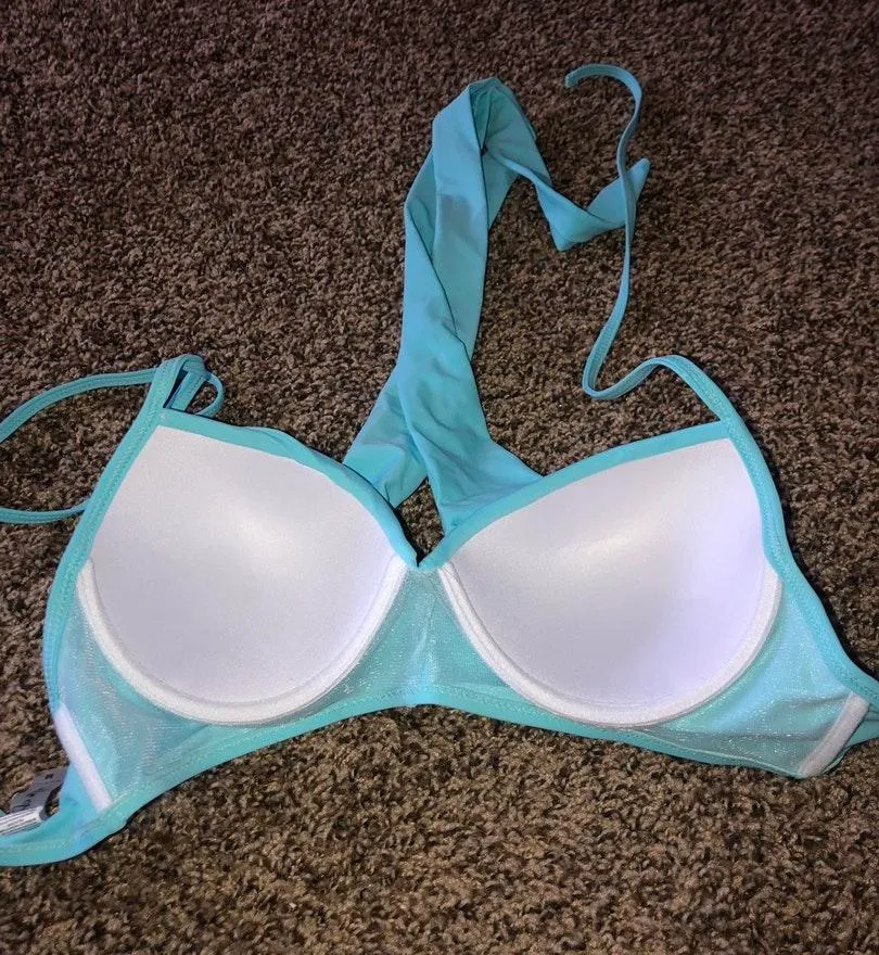 Cupshe Bikini Top - Image 2