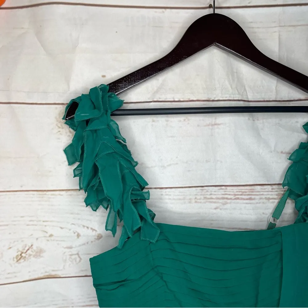 BCBGMaxAzria • Mini Dress • Green • 100% Silk • 6 - Image 2