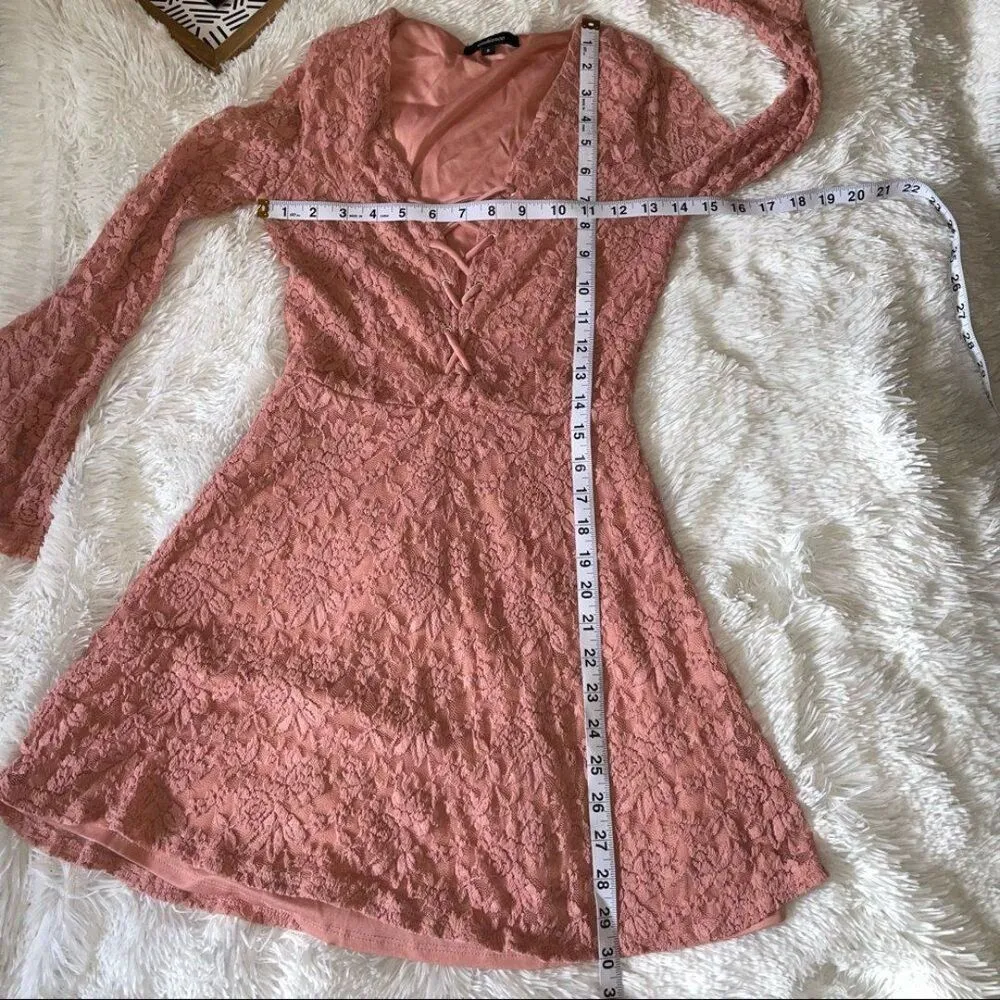 Ambiance floral lace dress women’s size small bell long sleeve dusty rose - Image 5