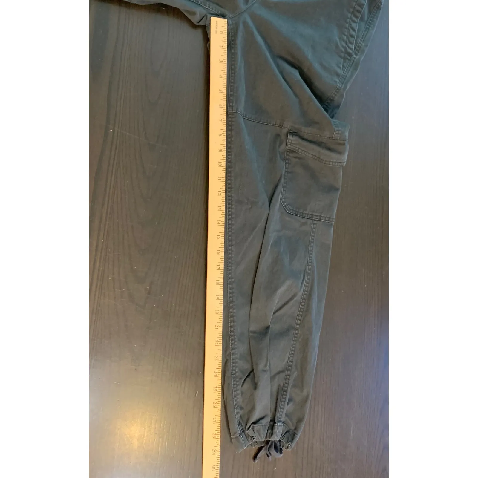 Old Navy Womens Cargo Pants Size S Tall Black Jogger Leg Elastic Waist Cinch Hem - Image 9